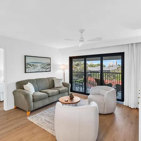 Deluxe Condo - Modern Furnishings And Great View